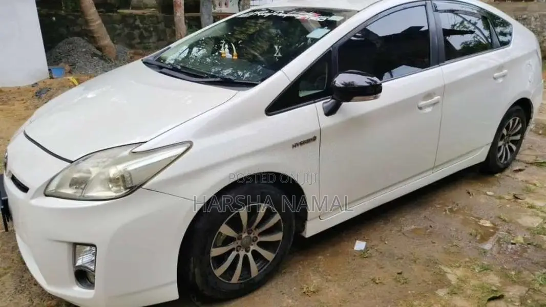 Toyota Prius 2010 Car (Used)