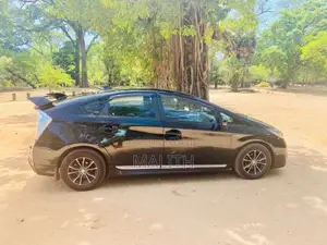 Toyota Prius 2012 Car (Used)