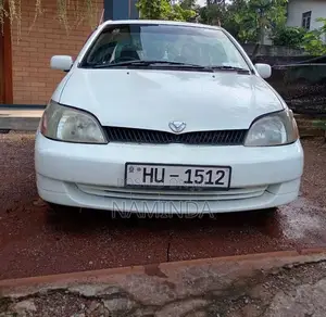 Toyota Platz 2000 Car (Used)