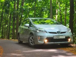 Toyota Prius 2013 Car (Used)