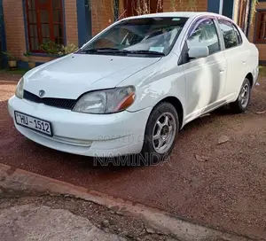 Toyota Platz 2000 Car (Used)