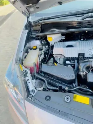 Toyota Prius 2013 Car (Used)