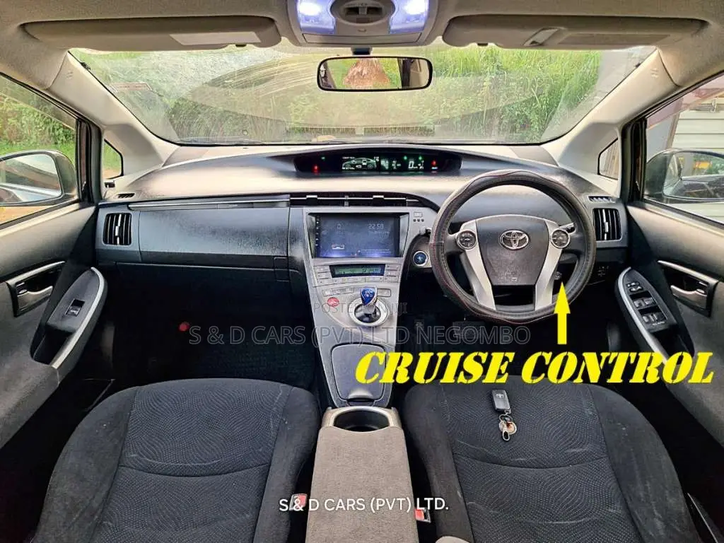 Toyota Prius S Touring 2013 Car (Used)