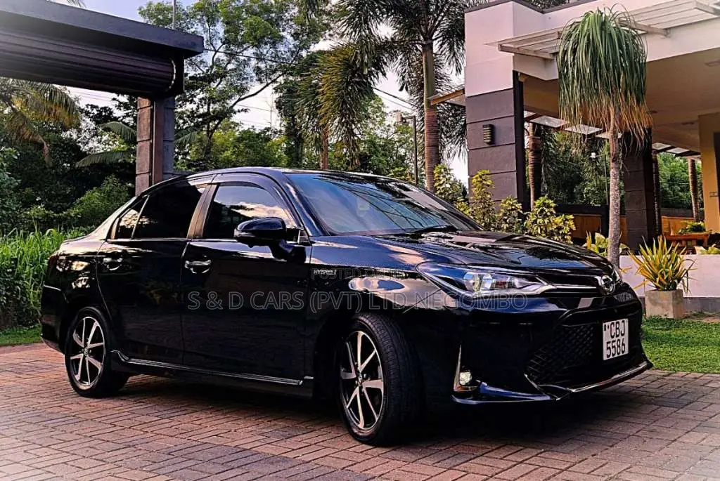 Toyota Axio WXB 2018 Car (Used)