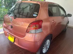 Toyota Vitz 2008 Car (Used)