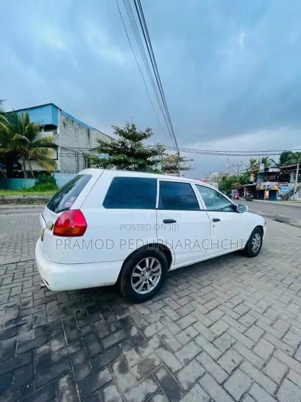 Nissan Sunny Y11 2000 Car (Used)