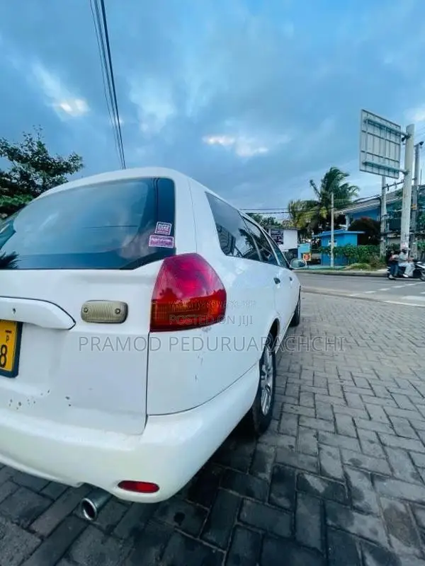 Nissan Sunny Y11 2000 Car (Used)