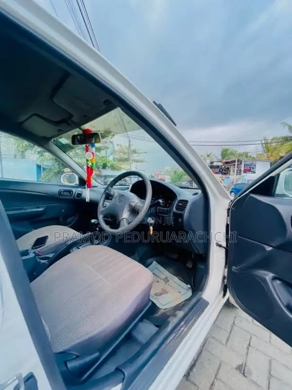 Nissan Sunny Y11 2000 Car (Used)