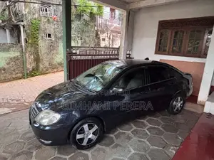 Toyota Corolla 121 2000 Car (Used)