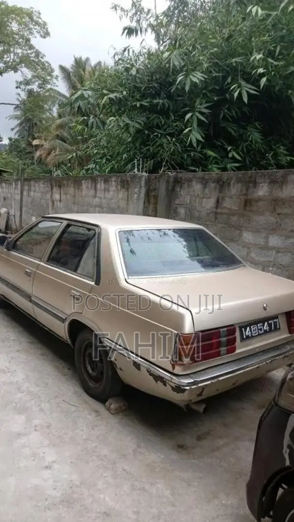 Hyundai Hyundai 1986 Car (Used)