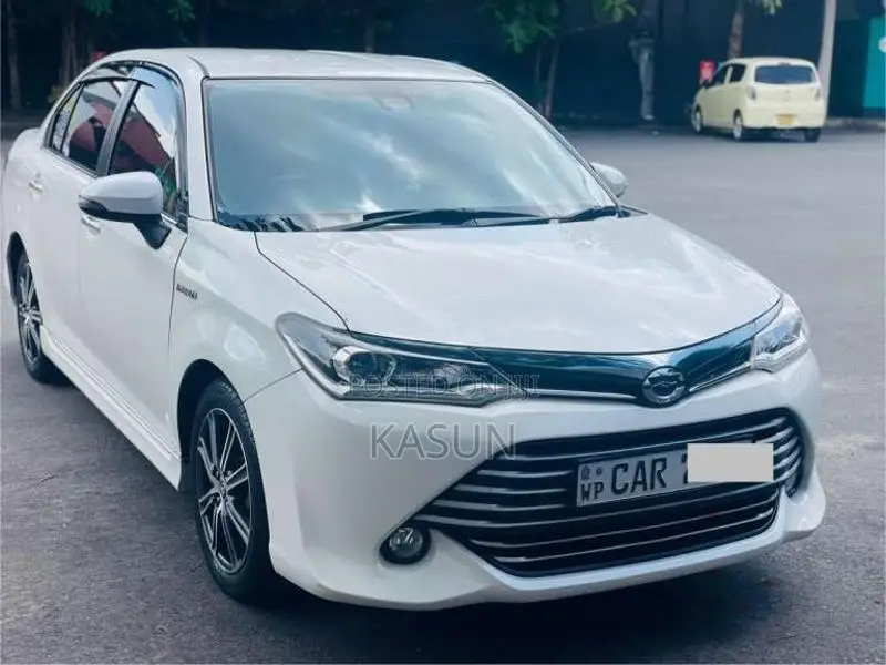 Toyota Axio WXB 2016 Car (Used)