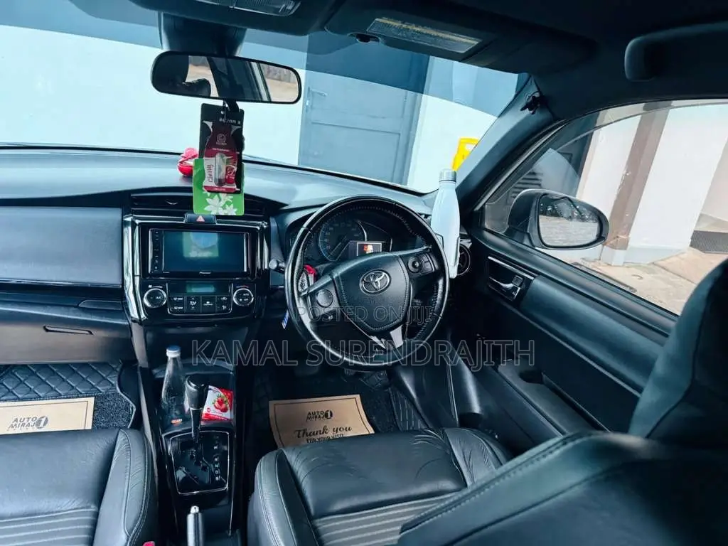 Toyota Axio 2018 Car (Used)