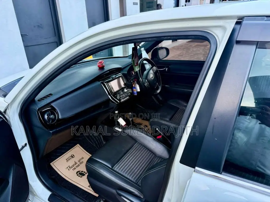 Toyota Axio 2018 Car (Used)