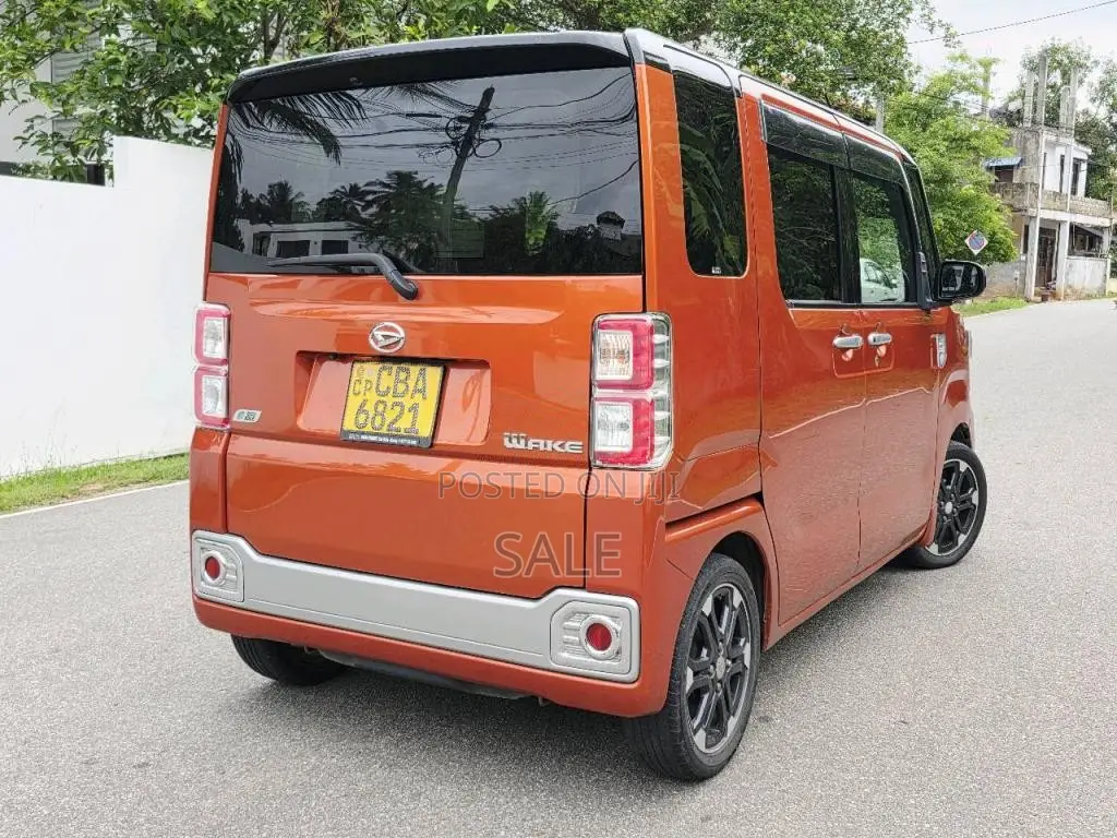 Daihatsu WAKE SPACIA CUSTOM 2015 Car (Used)