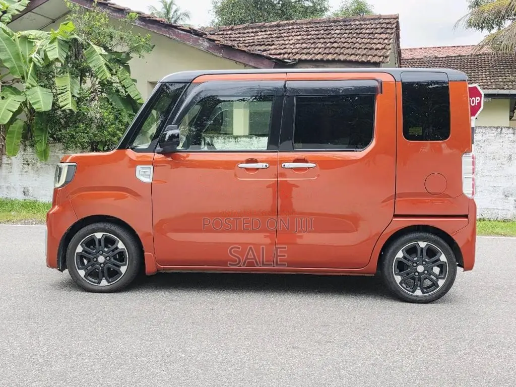 Daihatsu WAKE SPACIA CUSTOM 2015 Car (Used)