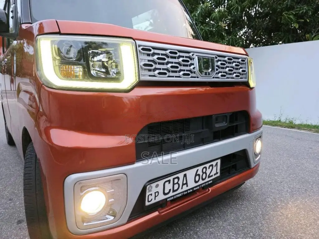 Daihatsu WAKE SPACIA CUSTOM 2015 Car (Used)