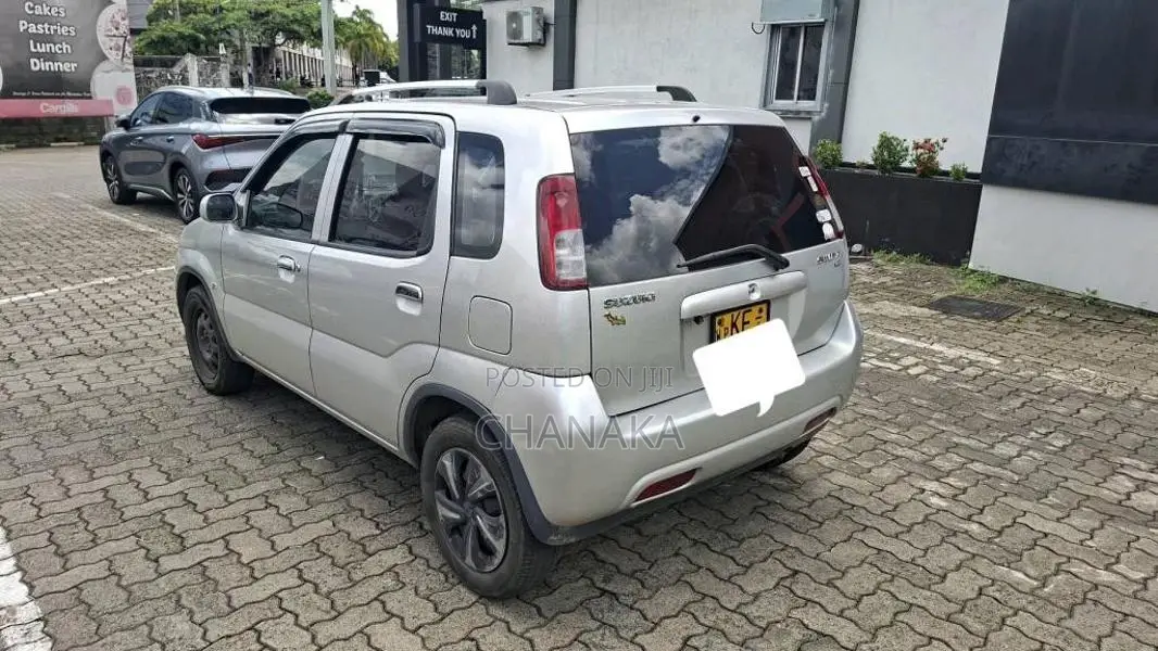 Suzuki Swift 2004 Car (Used)