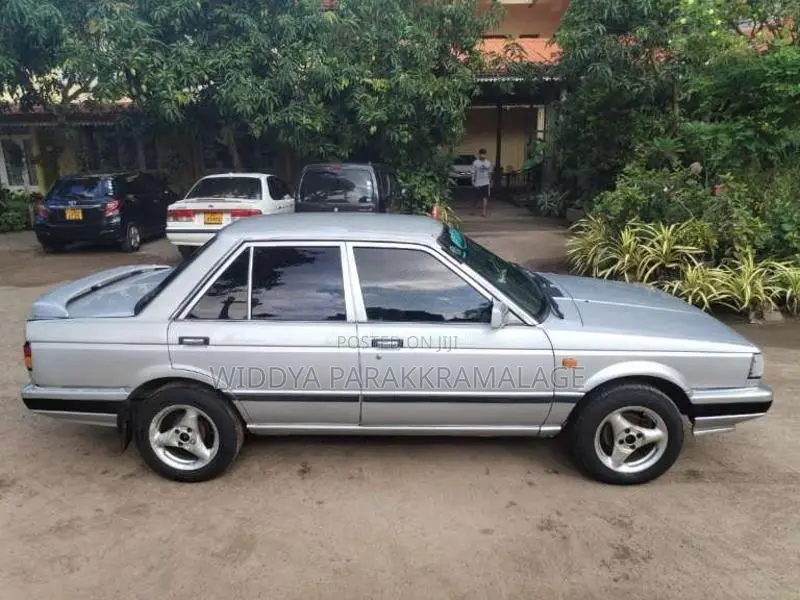 Nissan E-HB12 Sunny 1990 Car (Used)