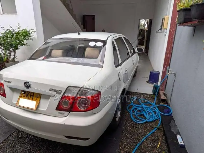 Micro Lifan 2009 Car (Used)