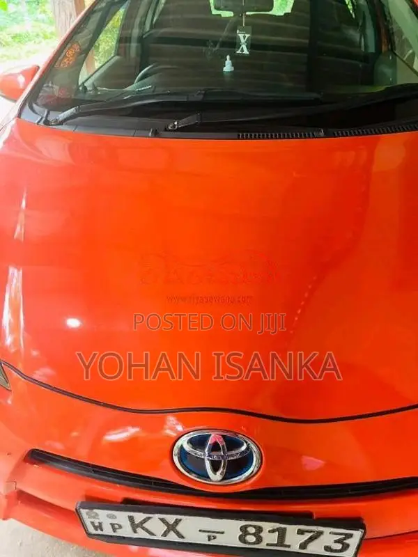 Toyota Aqua 2012 Car (Used)