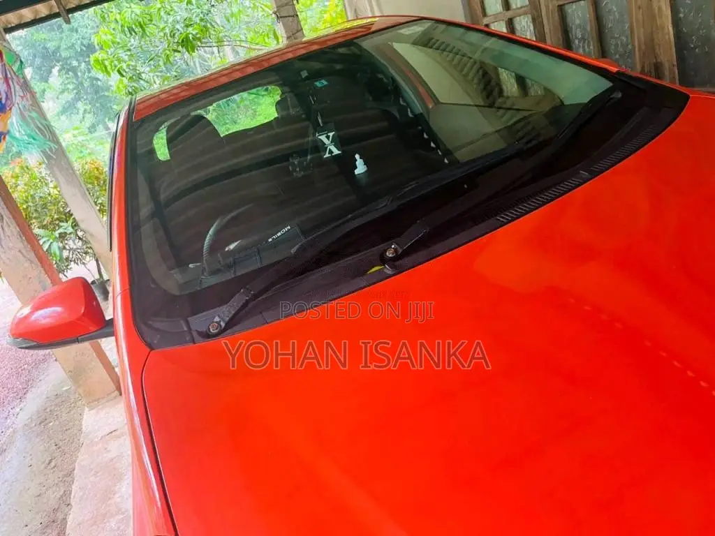 Toyota Aqua 2012 Car (Used)