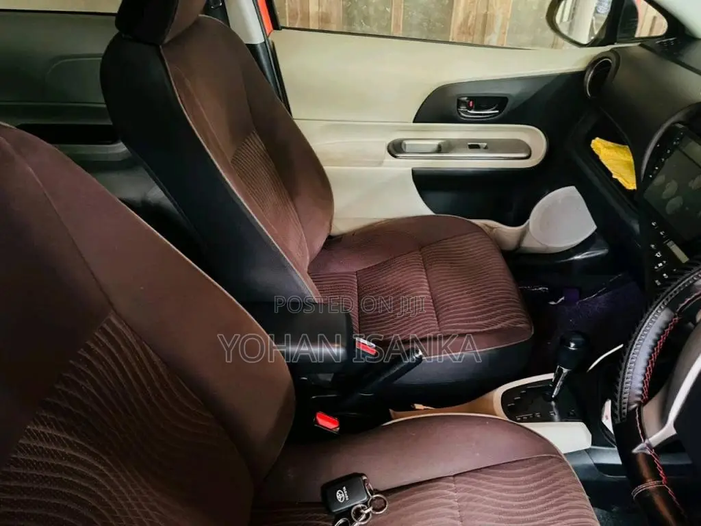 Toyota Aqua 2012 Car (Used)
