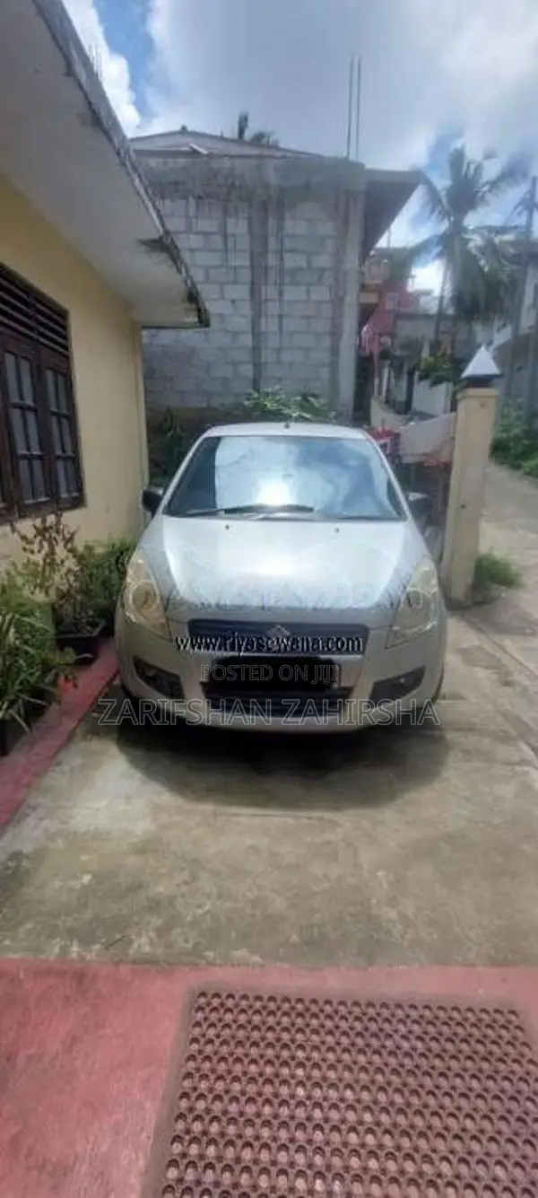 Suzuki Ritz 2012 Car (Used)