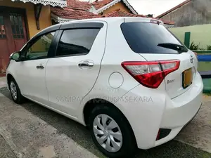 Toyota Vitz 2018 Car (Used)