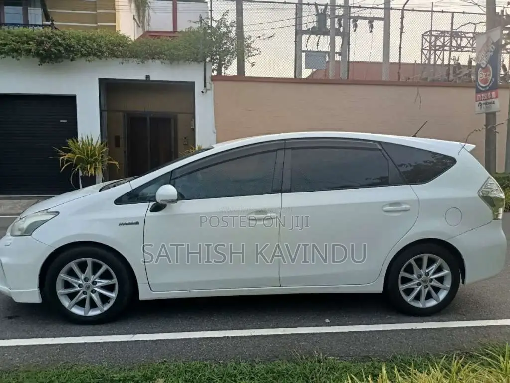 Toyota Prius 2012 Car (Used)