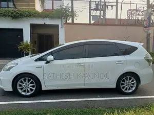Toyota Prius 2012 Car (Used)