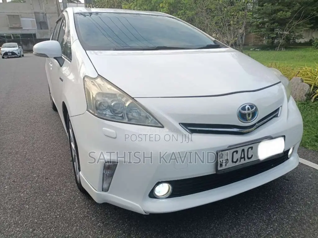 Toyota Prius 2012 Car (Used)