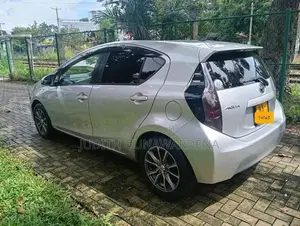 Toyota Aqua 2013 Car (Used)