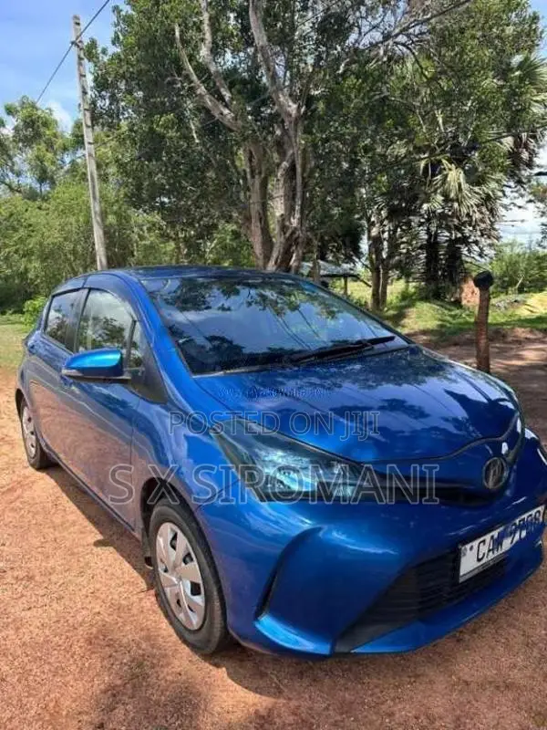 Toyota Vitz 2015 Car (Used)
