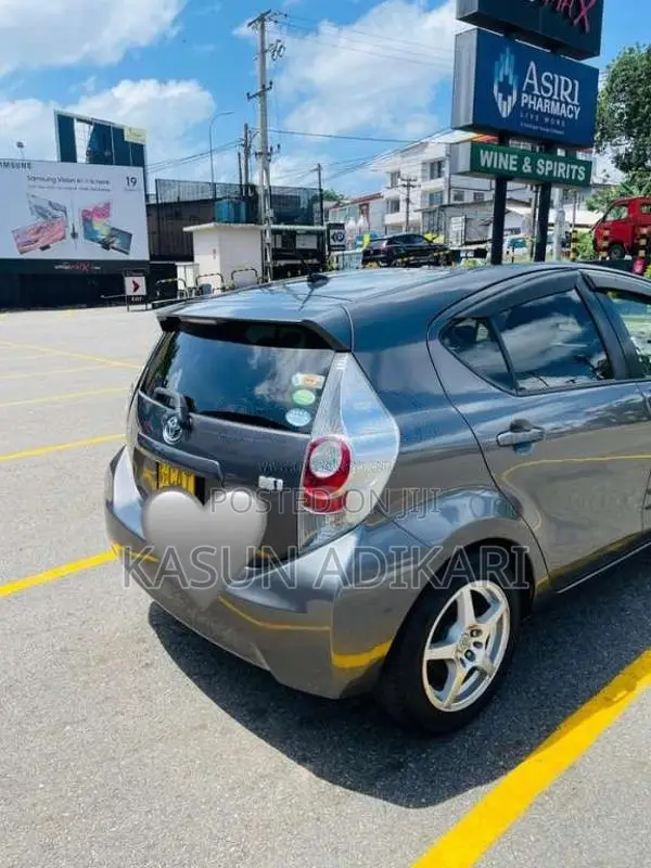 Toyota Aqua 2014 Car (Used)