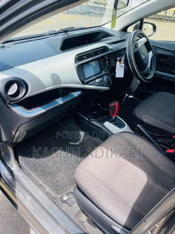 Toyota Aqua 2014 Car (Used)