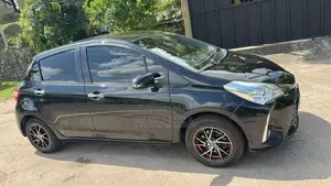 Toyota Vitz 2017 Car (Used)
