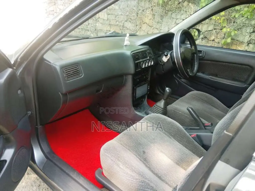 Toyota Corolla 1996 Car (Used)