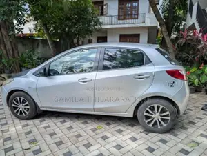 Mazda Demio 2009 Car (Used)