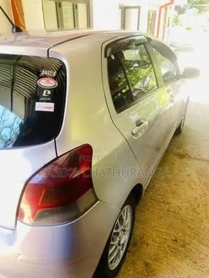Toyota Vitz 2008 Car (Used)