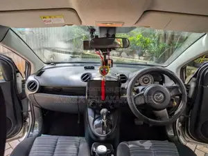 Mazda Demio 2009 Car (Used)