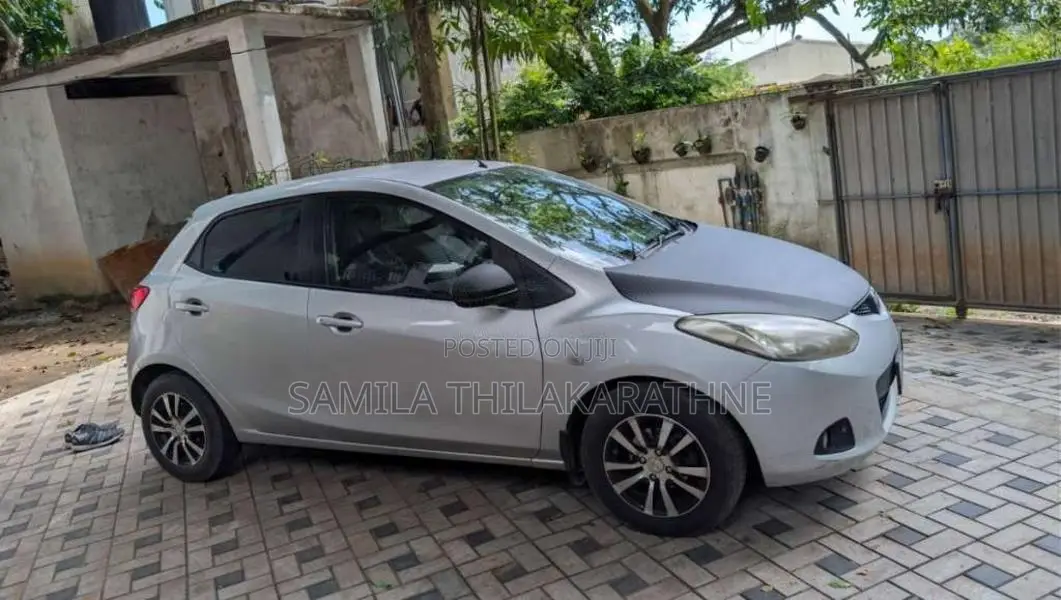 Mazda Demio 2009 Car (Used)