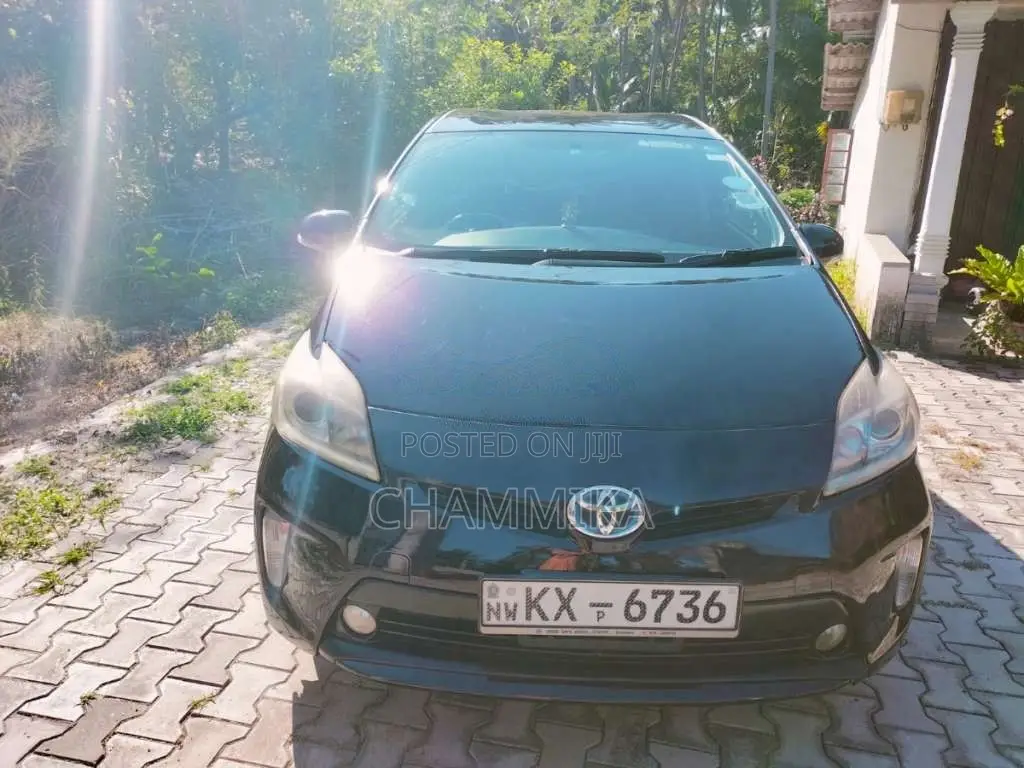 Toyota Prius 2012 Car (Used)