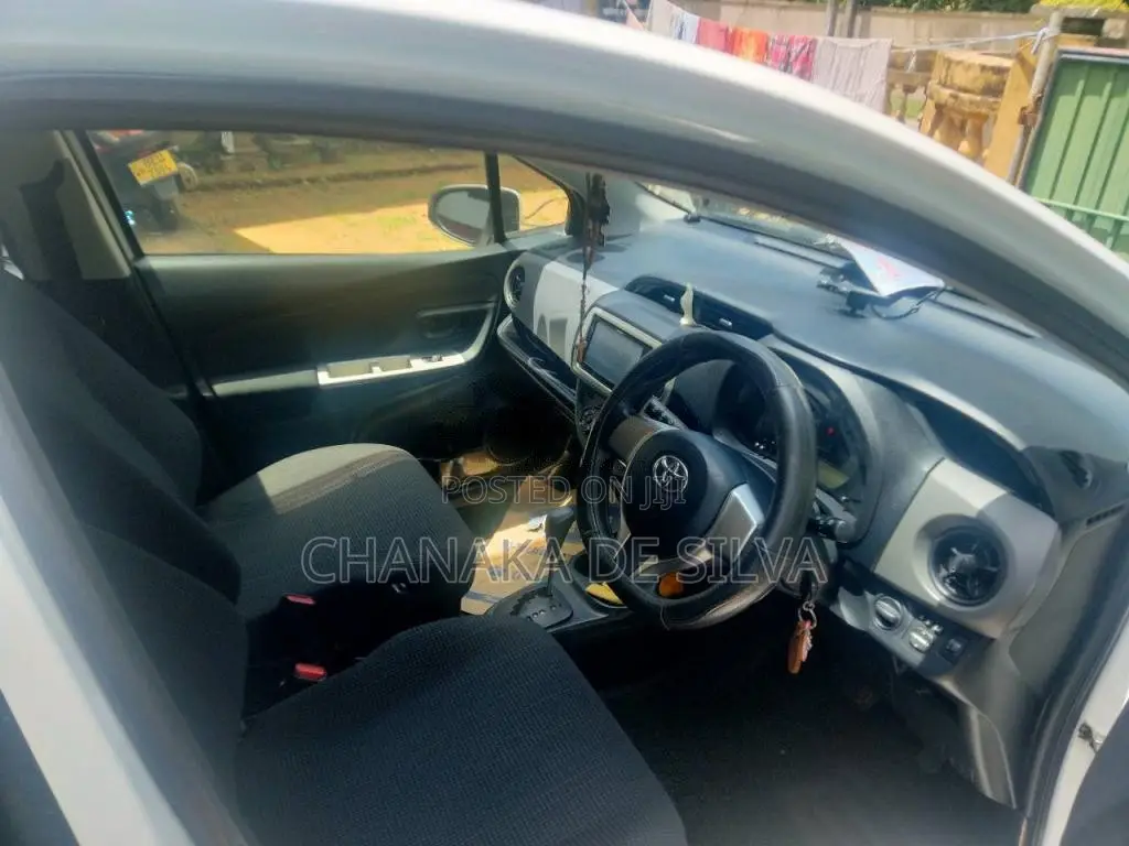 Toyota Vitz 2019 Car (Used)