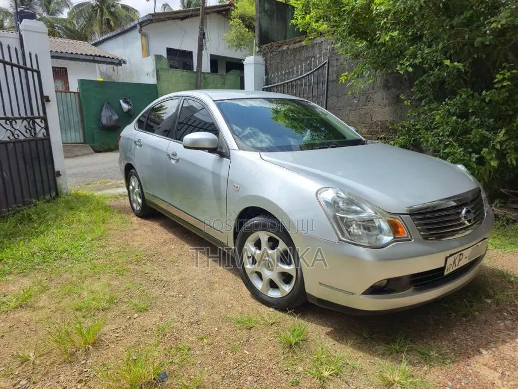 Nissan BlueBird Sylphy G11 2011 Car (Used)