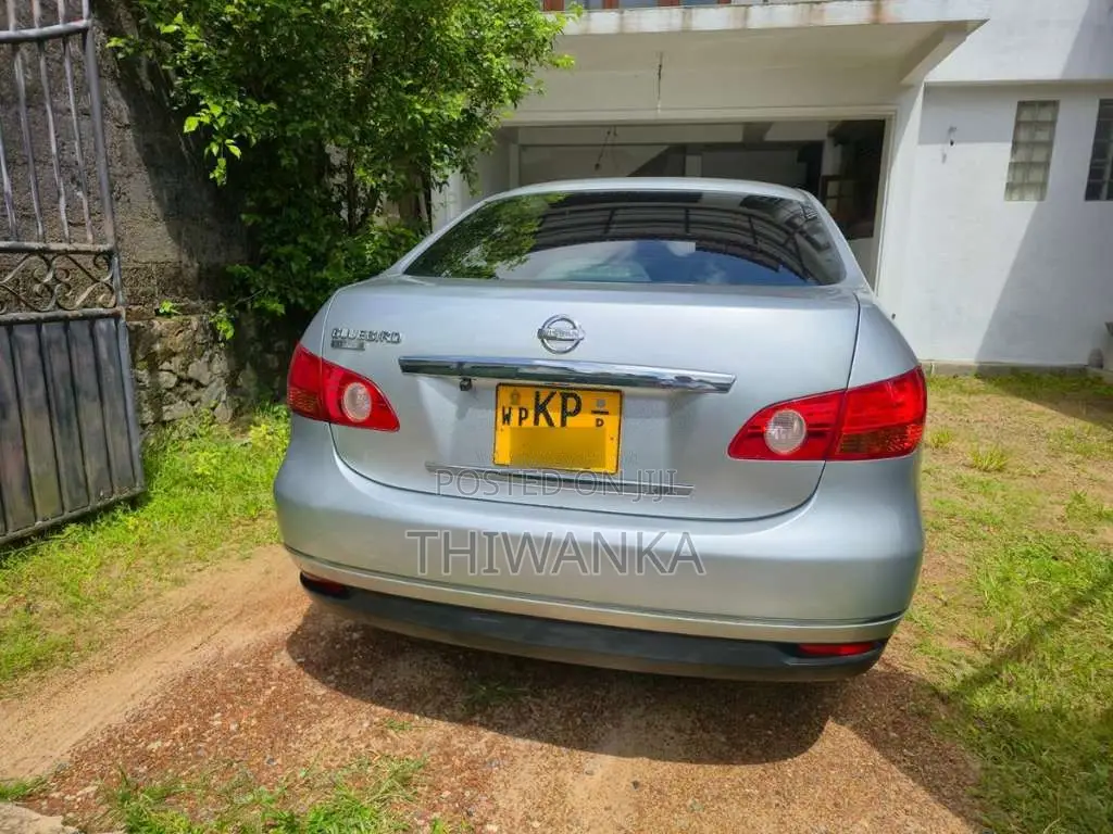 Nissan BlueBird Sylphy G11 2011 Car (Used)