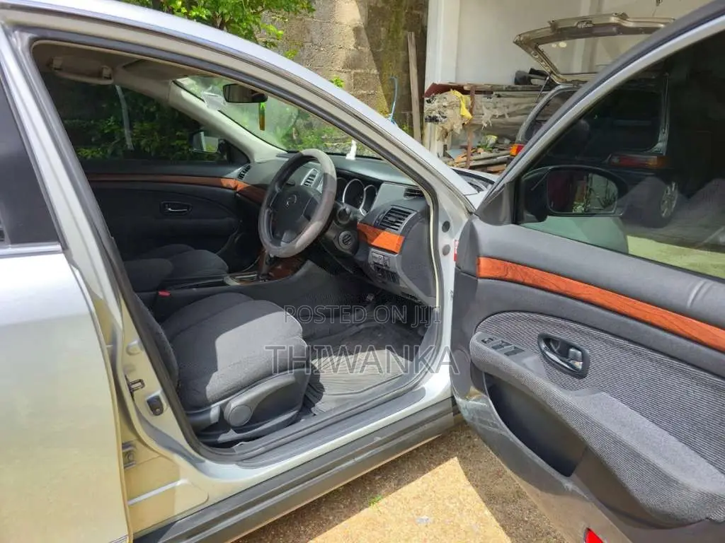 Nissan BlueBird Sylphy G11 2011 Car (Used)