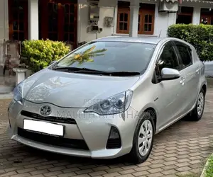 Toyota Aqua 2013 Car (Used)