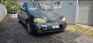Kia Carnival 2000 Car (Used)