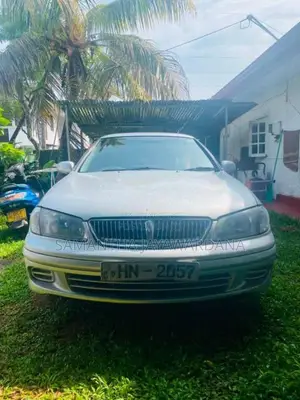 Nissan N16 2001 Car (Used)