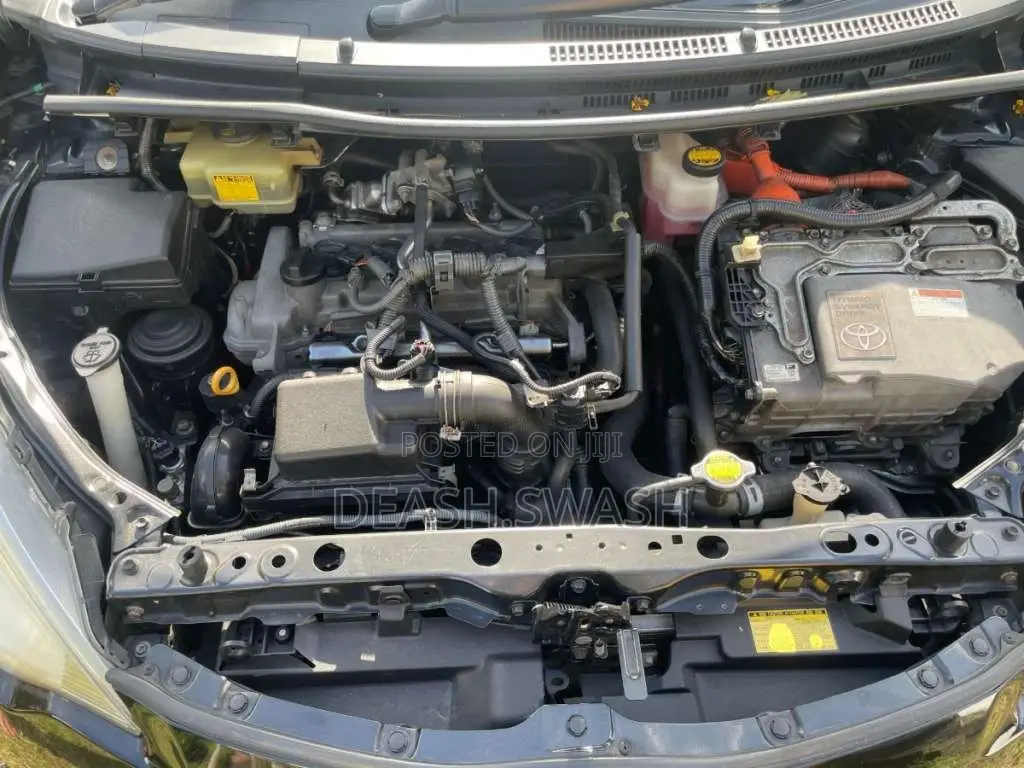 Toyota Aqua 2013 Car (Used)
